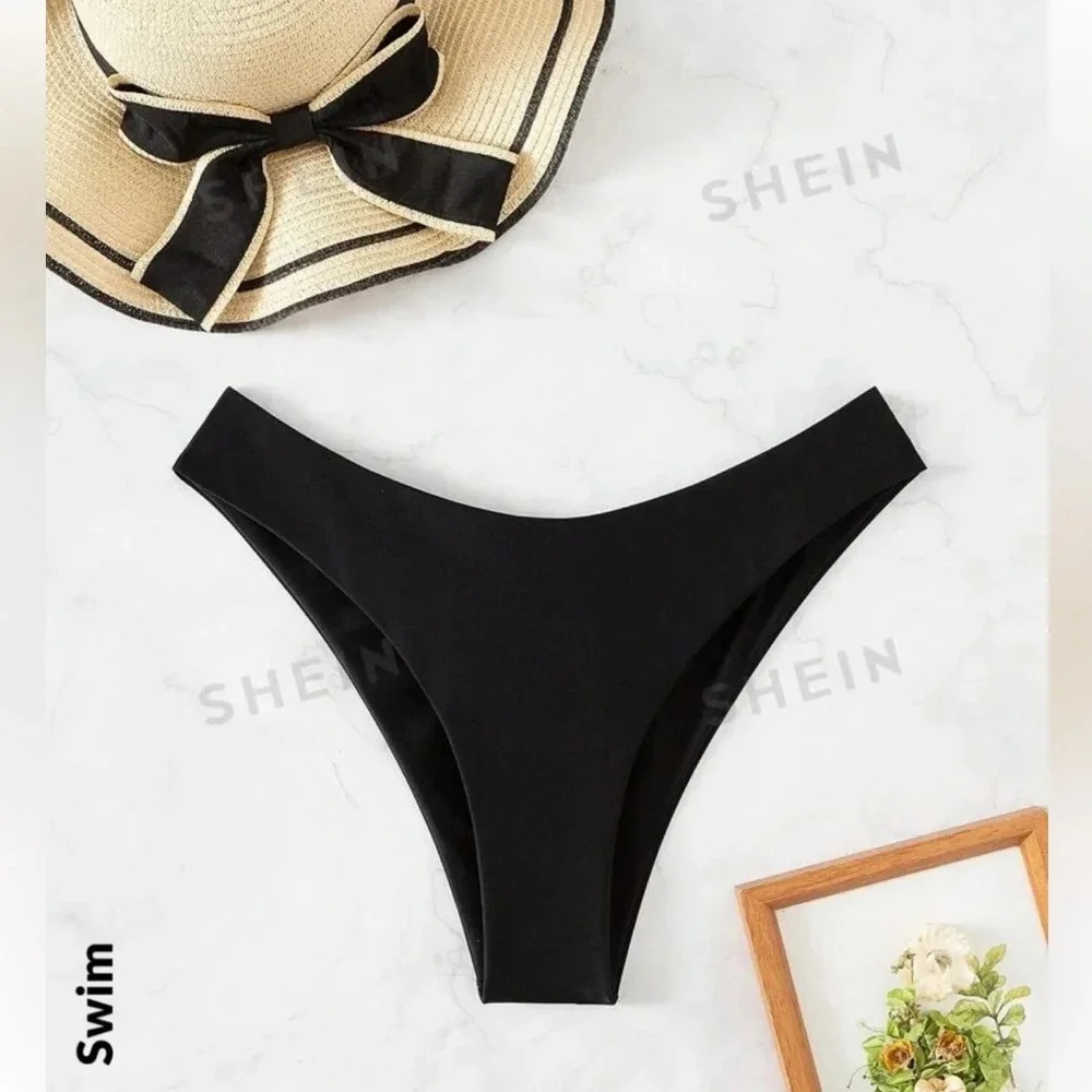 Shein bikini bottoms size medium